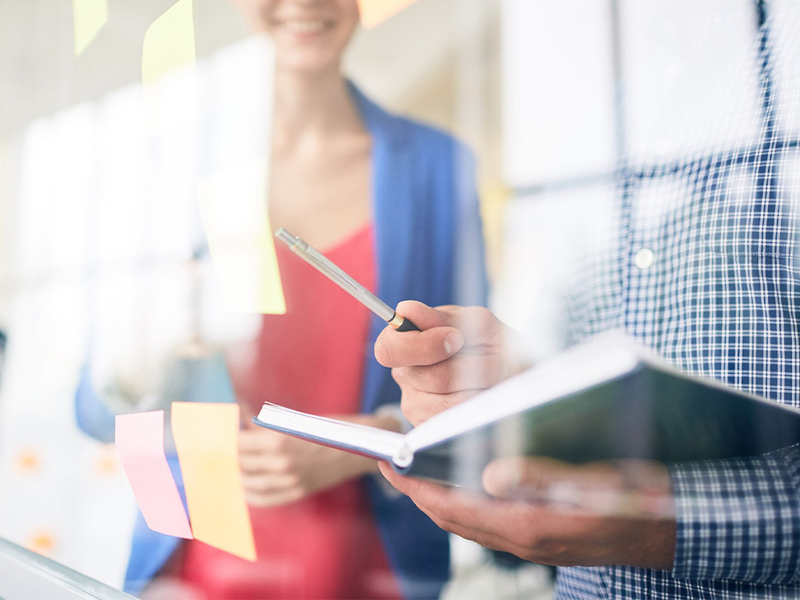  Caratteristiche e requisiti per partecipare ai programmi individuali    Per chi  Docenti di lingua e non solo di ogni ordine e grado.    Durata  1 settimana – 8 giorni/7 notti.    Quando  Luglio e agosto.    Sistemazione  College o Residence.    Cosa è incluso  Corso di lingua    Cosa è opzionale  Volo A/R, vitto e alloggio e trasferimento.    